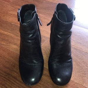 Tory Burch wedge ankle booties in size 5.5